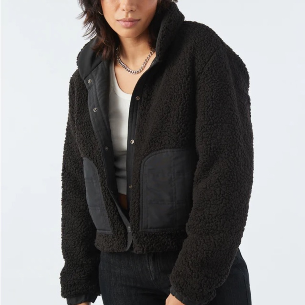 ATWYLD Reversible Moonwalker Sherpa Jacket L
